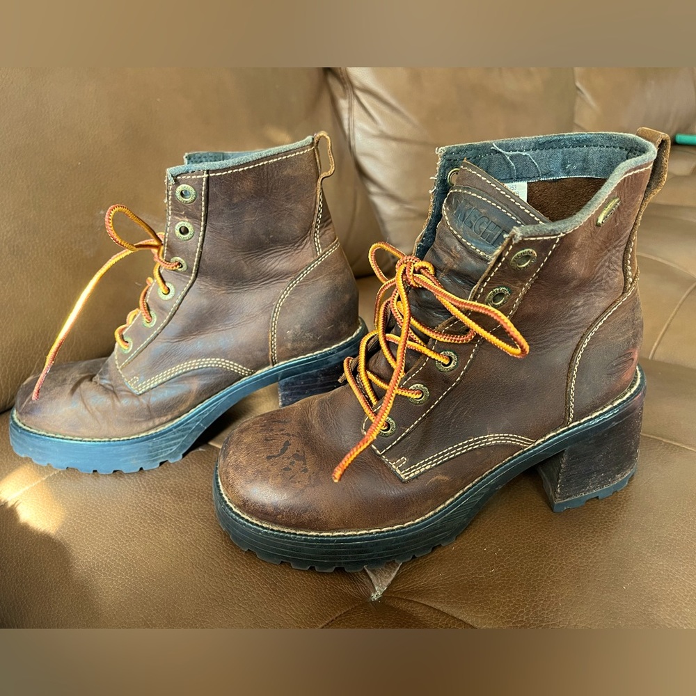 Vintage 2000s Skechers square toe Bratz heeled boot